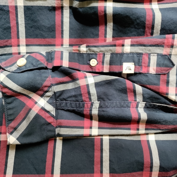 Quicksilver Long Sleeve Button Up EUC - Picture 6 of 7